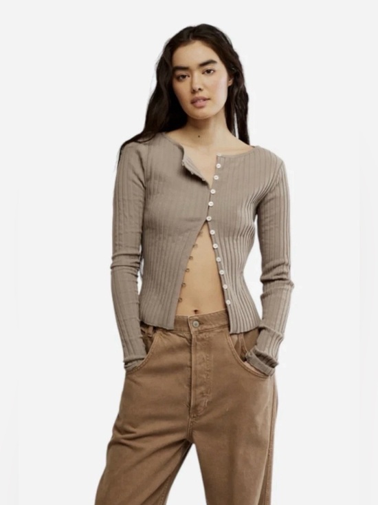 Free People Tops - NWT FREE PEOPLE TILLY COLOR IS FALLEN ROCK SHIRT SIZE SMALL!!